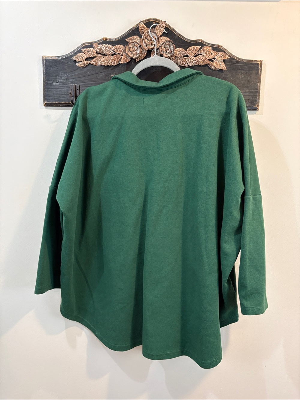 Tuckernuck Pomander Place Polo Swing High Low Sweatshirt Size XL/XXL - Picture 8 of 9
